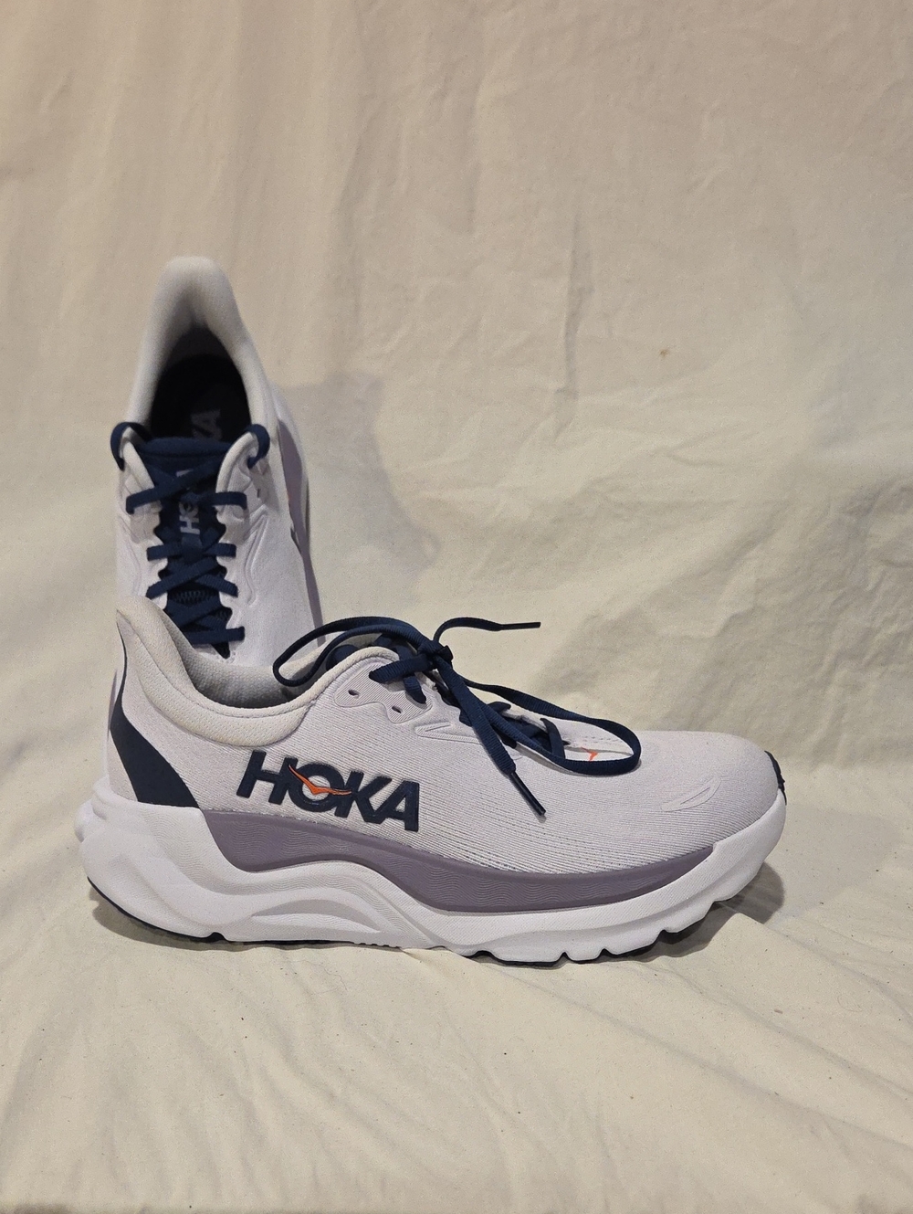 HOKA Womens ARAHI 8, SLWM Color, Womens Size 9, B Width